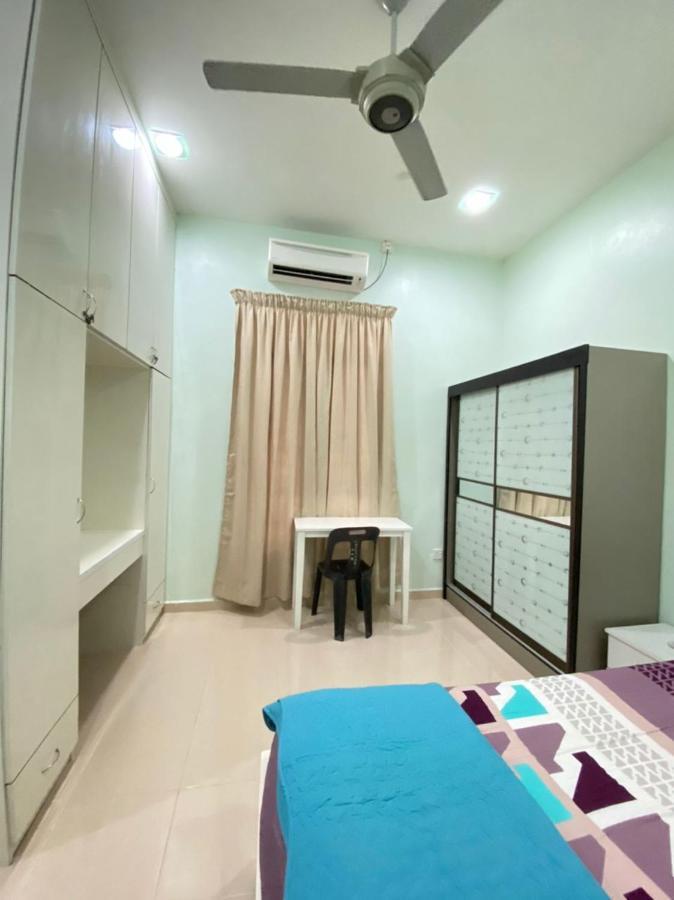 Family Homestay Kuala Terengganu Exterior photo