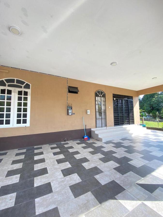 Family Homestay Kuala Terengganu Exterior photo