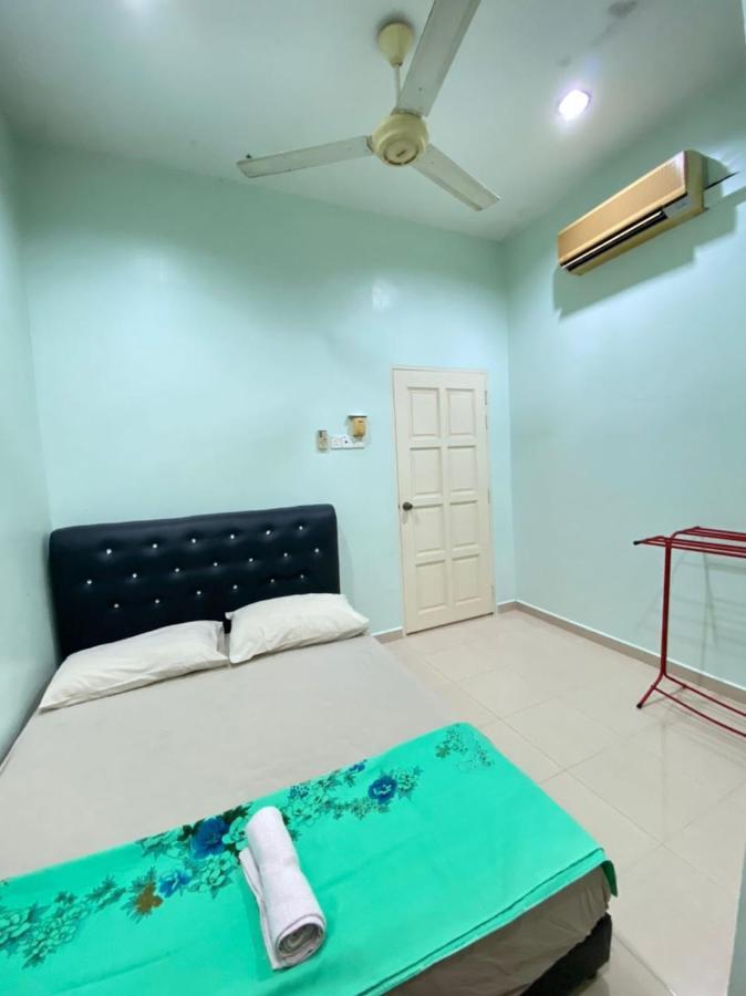 Family Homestay Kuala Terengganu Exterior photo