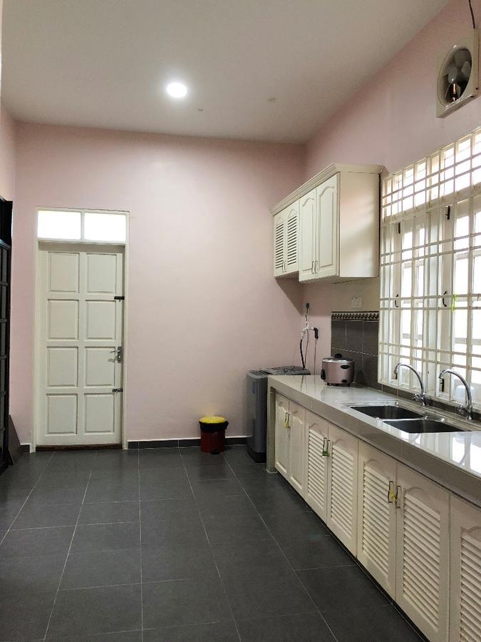 Family Homestay Kuala Terengganu Exterior photo
